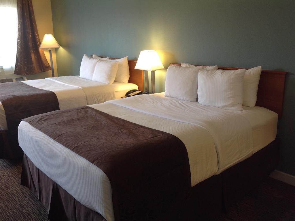 The Texas Lodge Gonzales Room photo